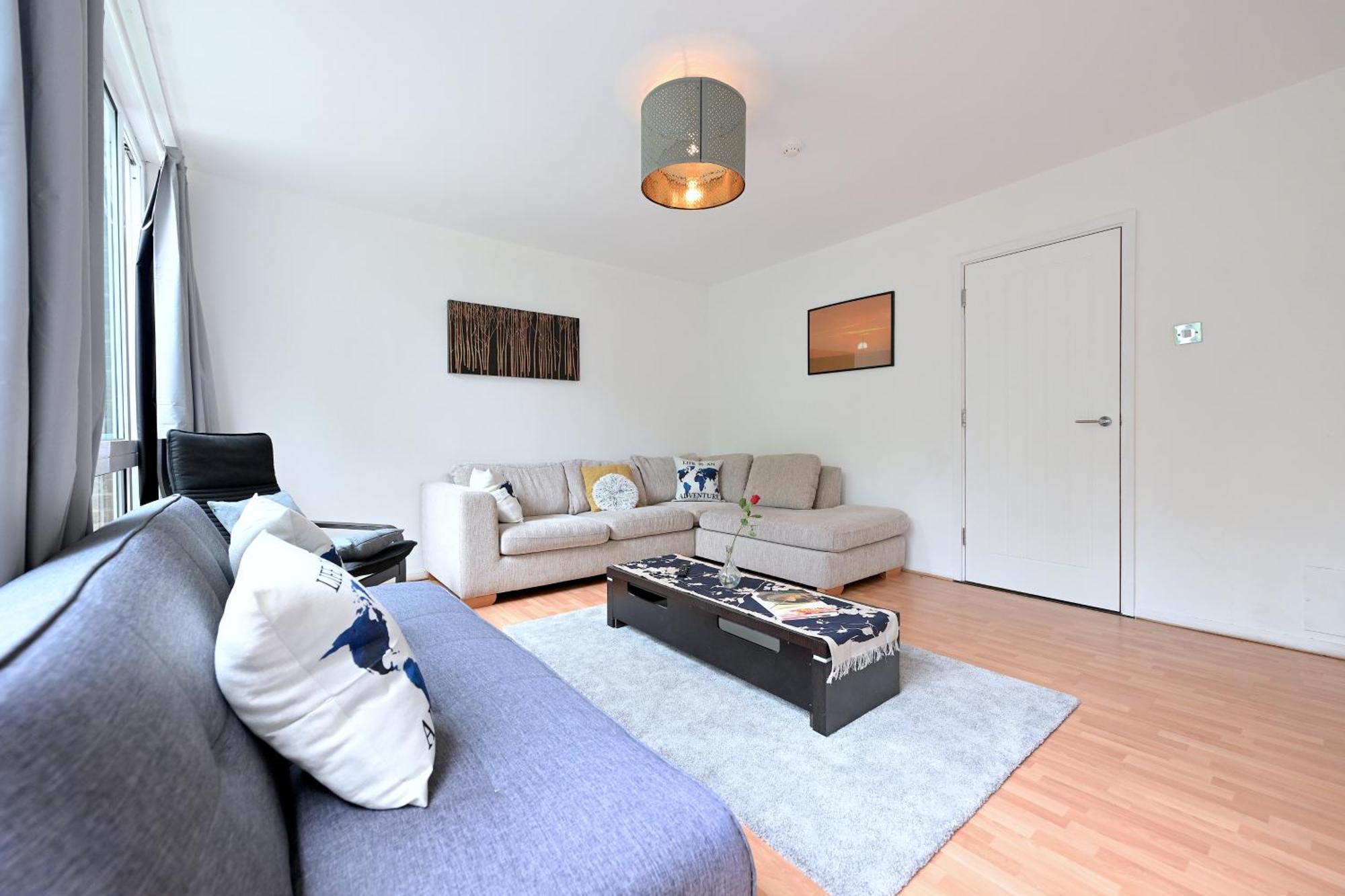4 Bedroom Patio House Regent'S Park - Parking 伦敦 外观 照片